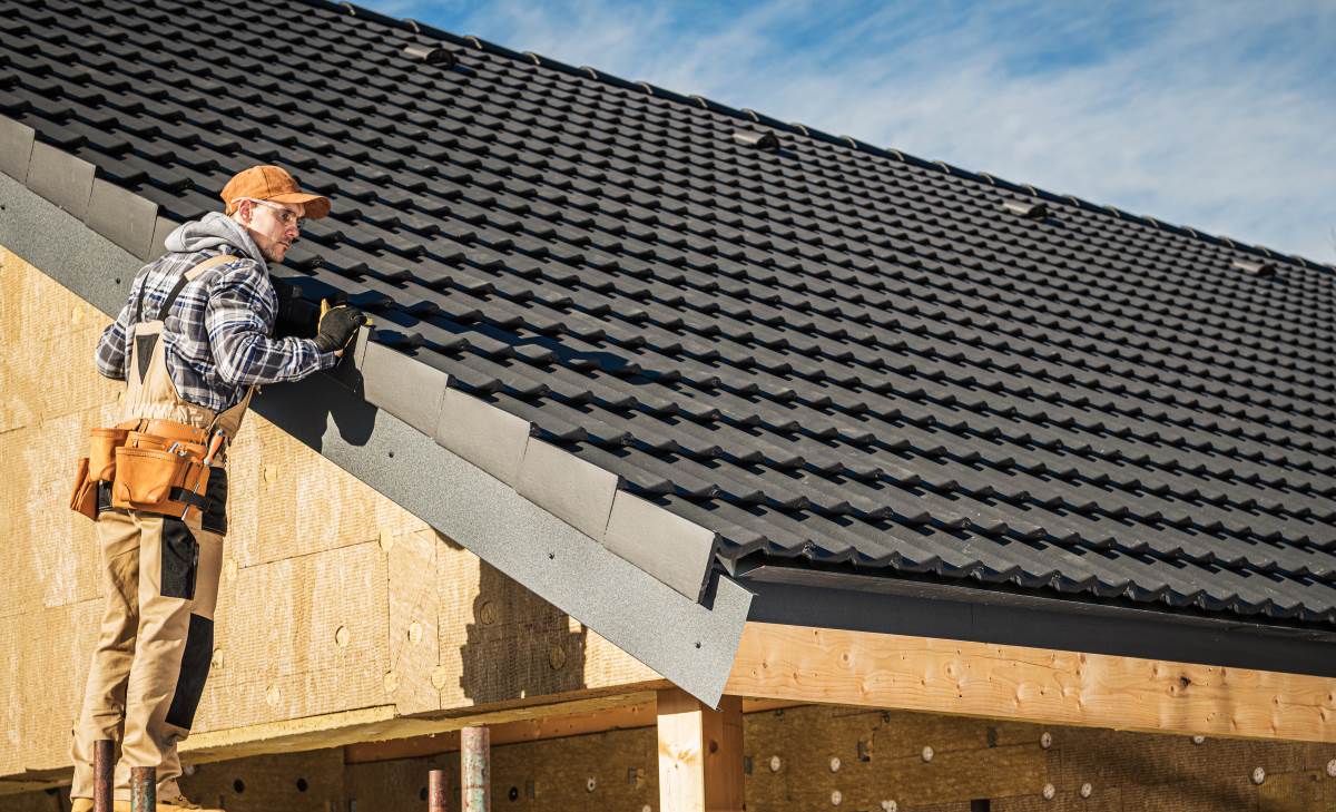 Dachdecker beauftragen in Warendorf — Worauf Sie achten soll